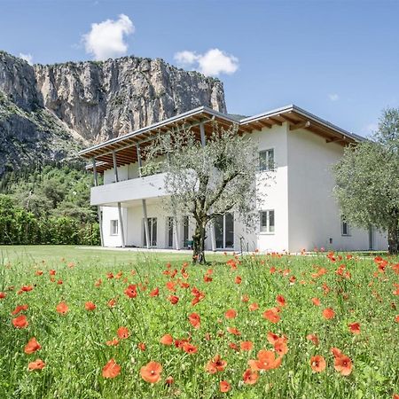 Casa Flavia, Mountains & River Arco Exteriör bild