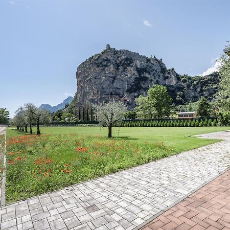 Casa Flavia, Mountains & River Arco Exteriör bild