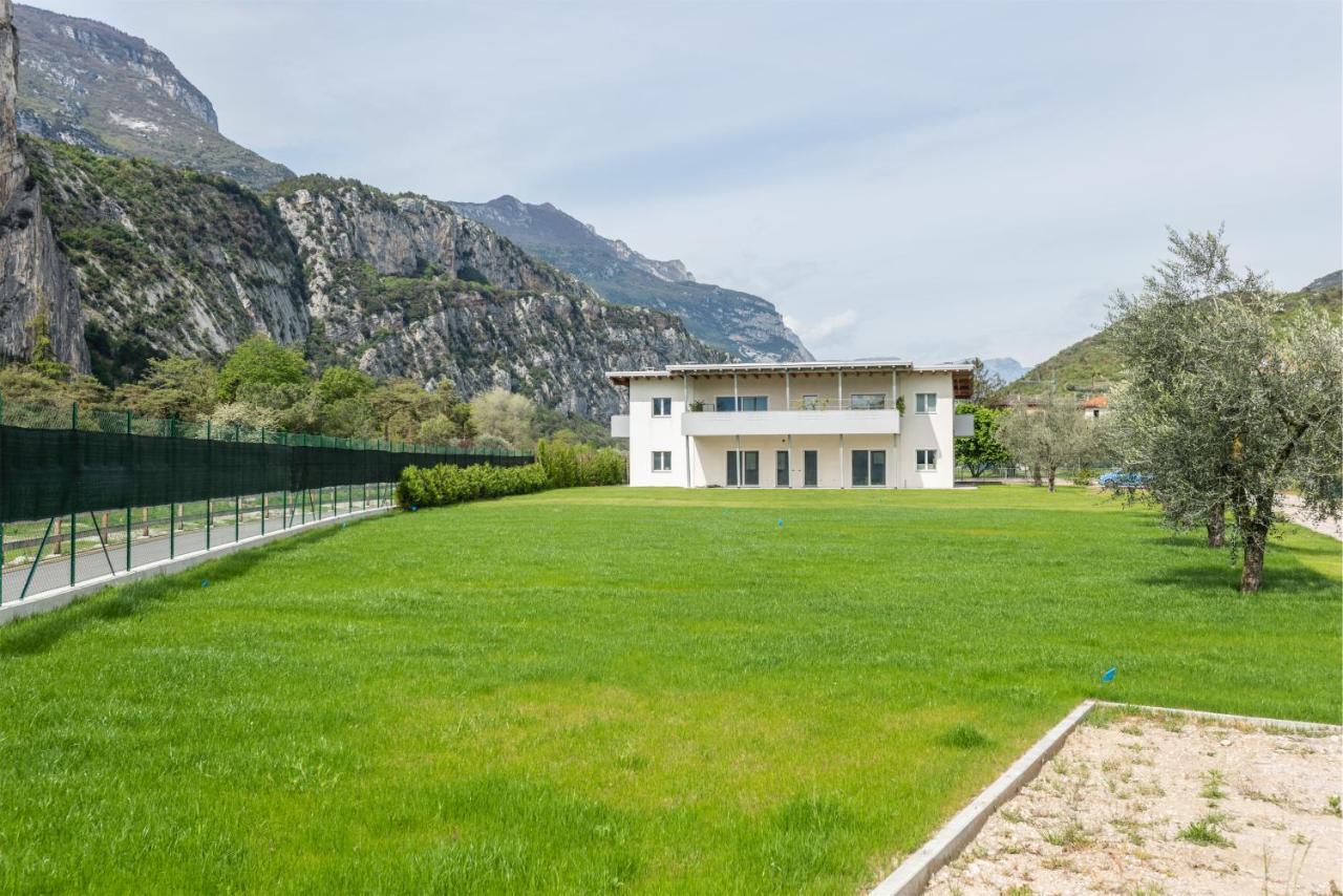 Casa Flavia, Mountains & River Arco Exteriör bild