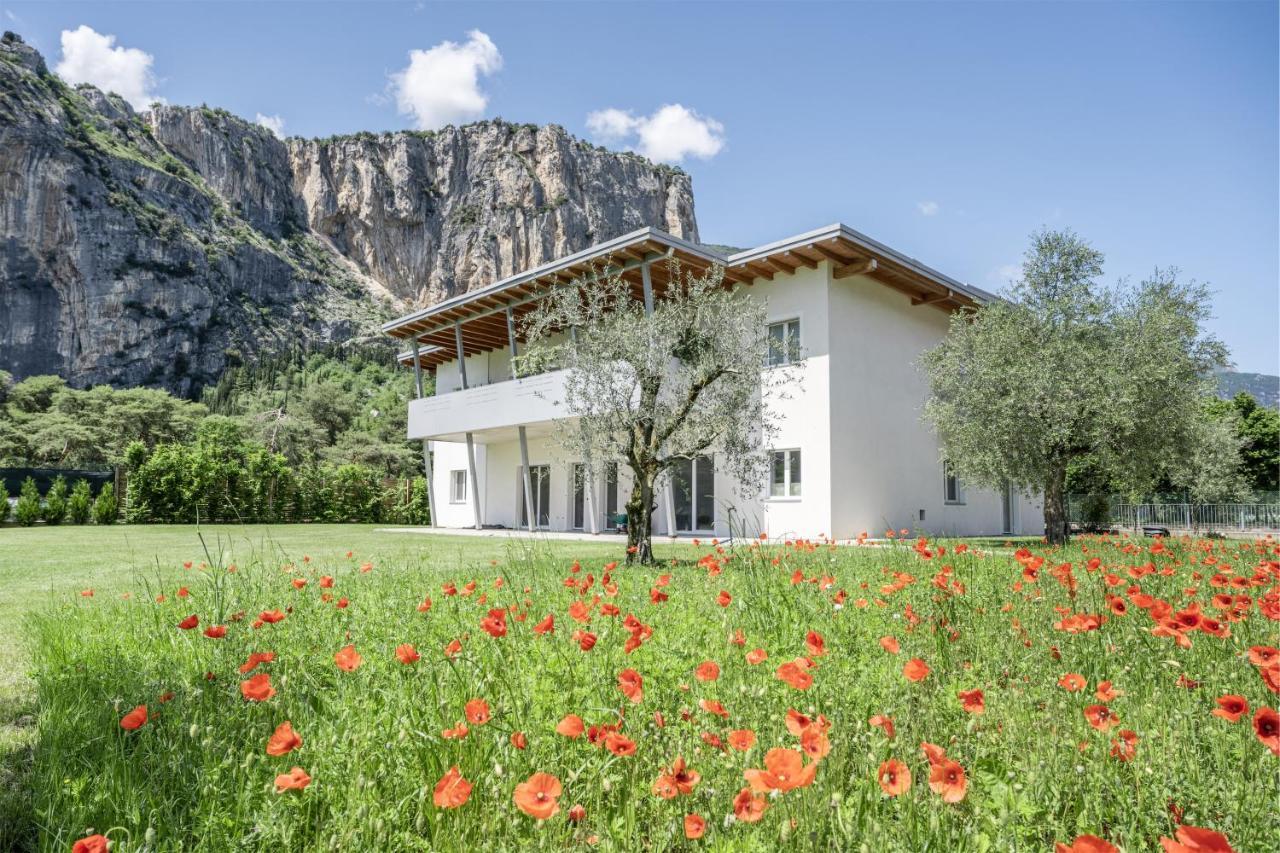 Casa Flavia, Mountains & River Arco Exteriör bild