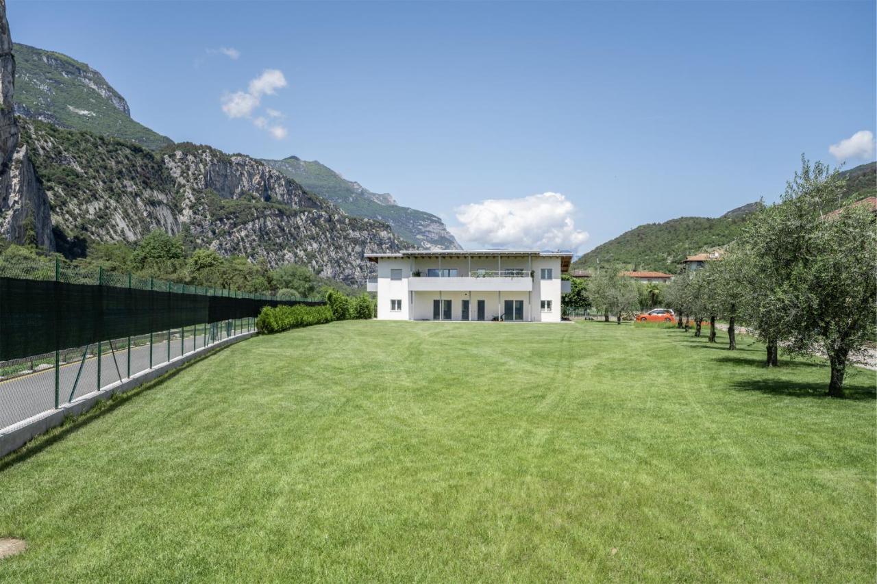 Casa Flavia, Mountains & River Arco Exteriör bild
