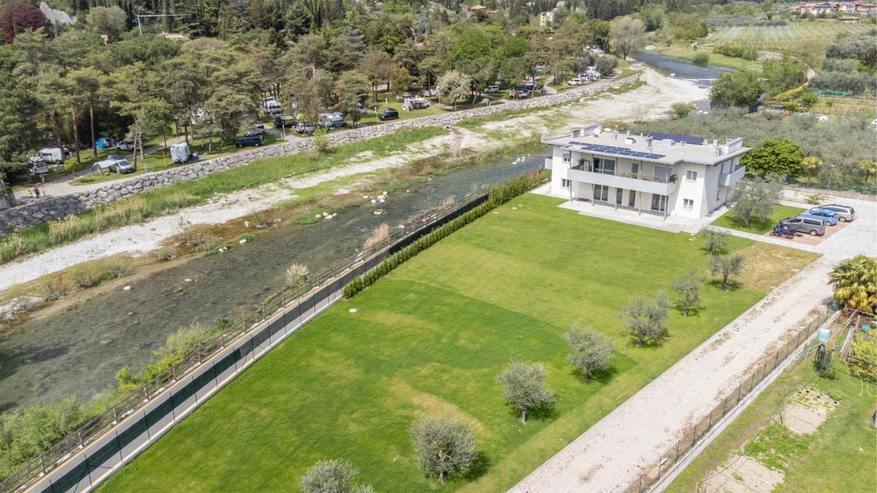 Casa Flavia, Mountains & River Arco Exteriör bild